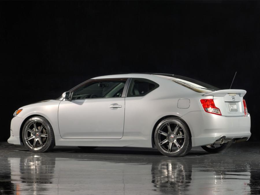  Scion tC by Andrew DaCosta 2011 года  (фото 7 из 9)